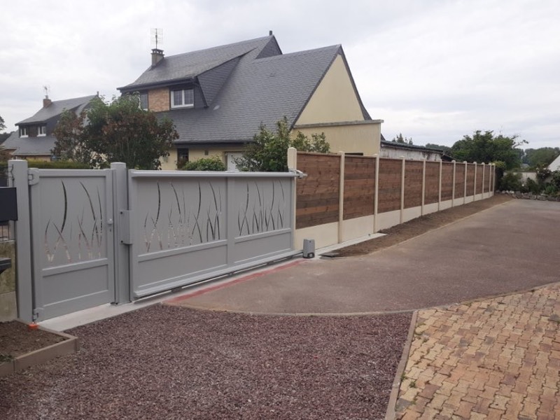 Motorisations & contrôle d'accès à Offranville (Seine-Maritime) — réalisation Clôtures Tropardy (motorisation automatisme contrôle d'accès portail), réf. 02